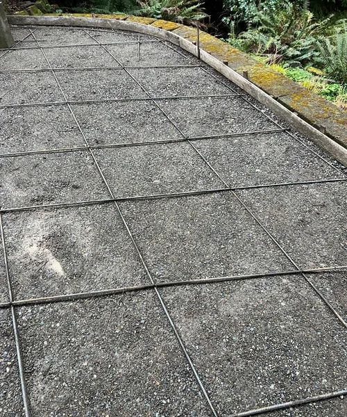 Broom Finish Steps ,retaining Wall And Patio, Integral Concrete Color in Mercer Island 